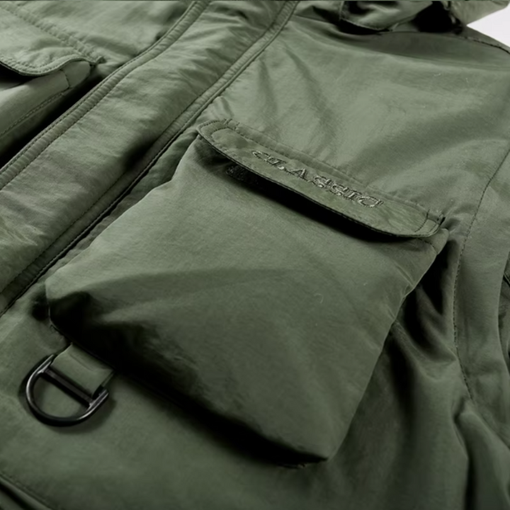 Elegancka kurtka na zewnątrz